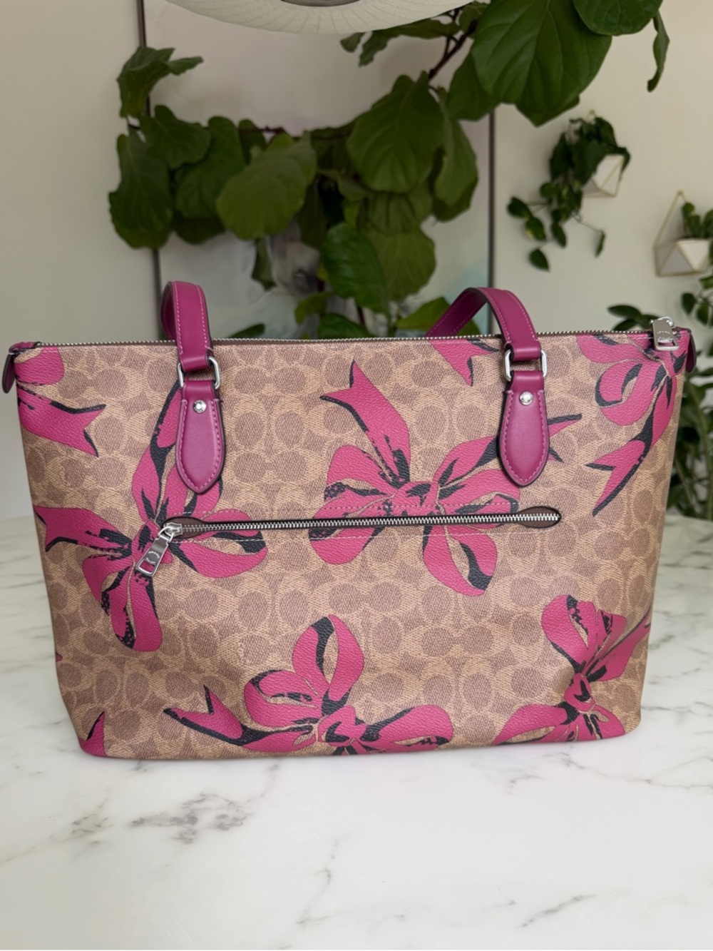 Coach Gallery Tote Bag In Signature Canvas With Bow Print CZ174 Tan Pink Multi - Picture 3 of 12